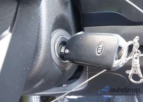 2021 Kia Seltos Lx z USA, uszkodzony, nr VIN KNDEPCAA7M7140098